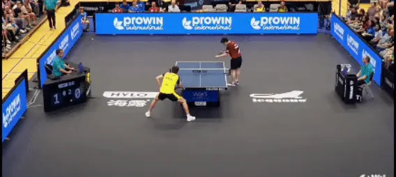 开云体育服务转折点！武汉三镇更衣室发声，德国杯今晨攻防权衡，压力陡增，赛季目标并未改变的简单介绍